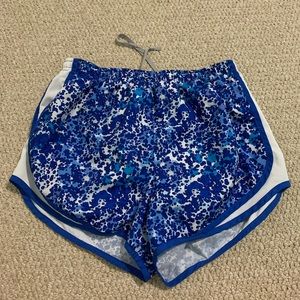 blue nike patterned shorts!